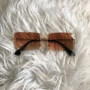 Diamond Cut Rectangle Frame Sunglasses photo review